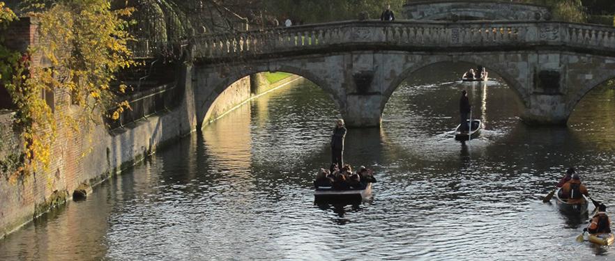 Punting in Cambridge Punting in Cambridge